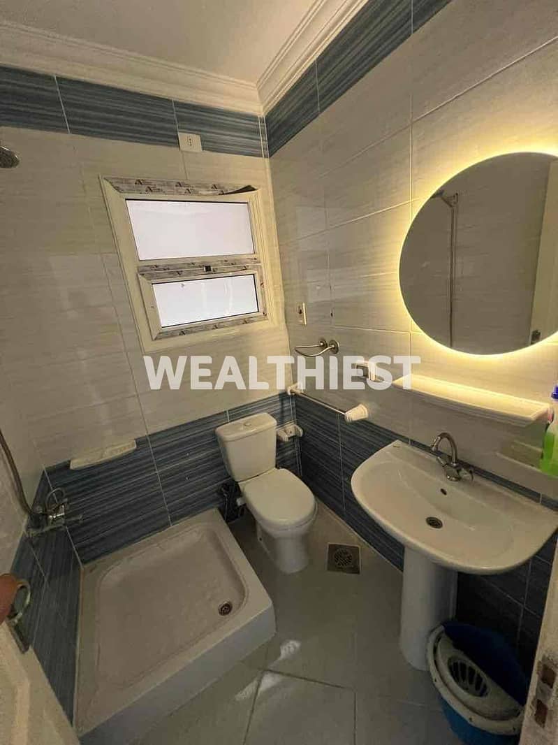 11 027e9aec-cc3e-487a-96dd-7a2f75613a21. jpg