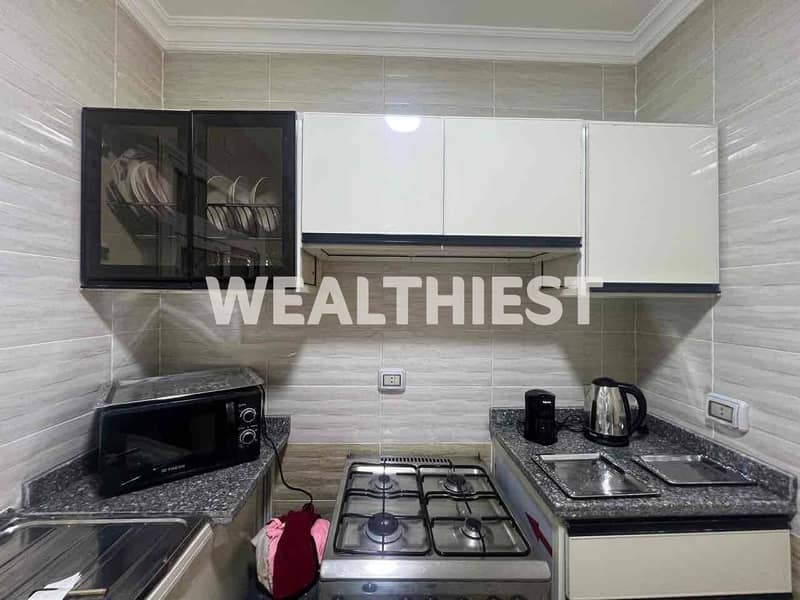 12 e44dc40b-1c18-40b2-a191-b2eb94096cce. jpg