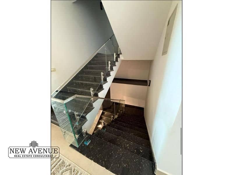 5 7976540f-1694-4e98-8643-f461c1bb8333. jpg