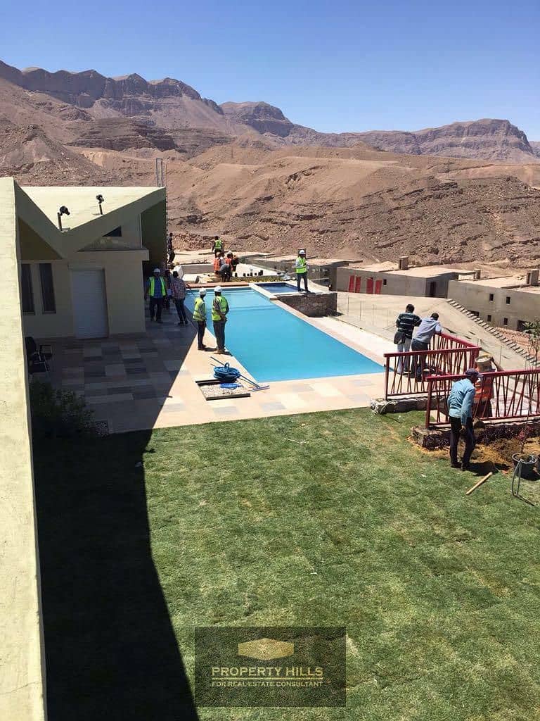 14 e0436fa5-2c6a-42e3-86c1-a0fbf40c995d. jpeg