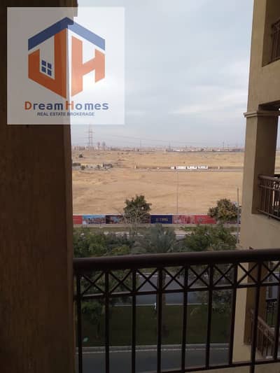 2 Bedroom Flat for Sale in Madinaty, Cairo - شقه للبيع 107 بحري صريح بالقرب من الاوبن اير مول