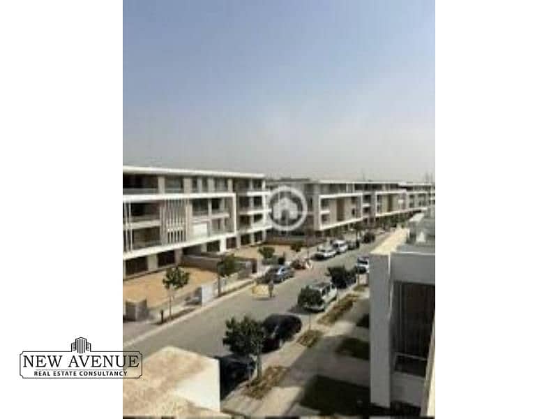 2 e9bf4520-c1d6-405c-ace1-37468ee27fa8. jpg