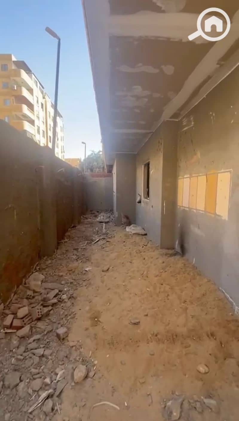 4 4fe9c575-4046-42e5-ac9e-fc32e83fe272. jpg