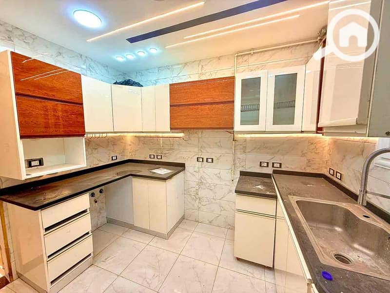 4 d12ac6fc-4bbc-4921-b196-85665641dcb8. jpg