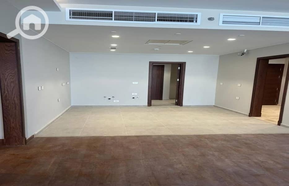 4 458478820_530003966242481_2841585677686582633_n_1400x900. jpg