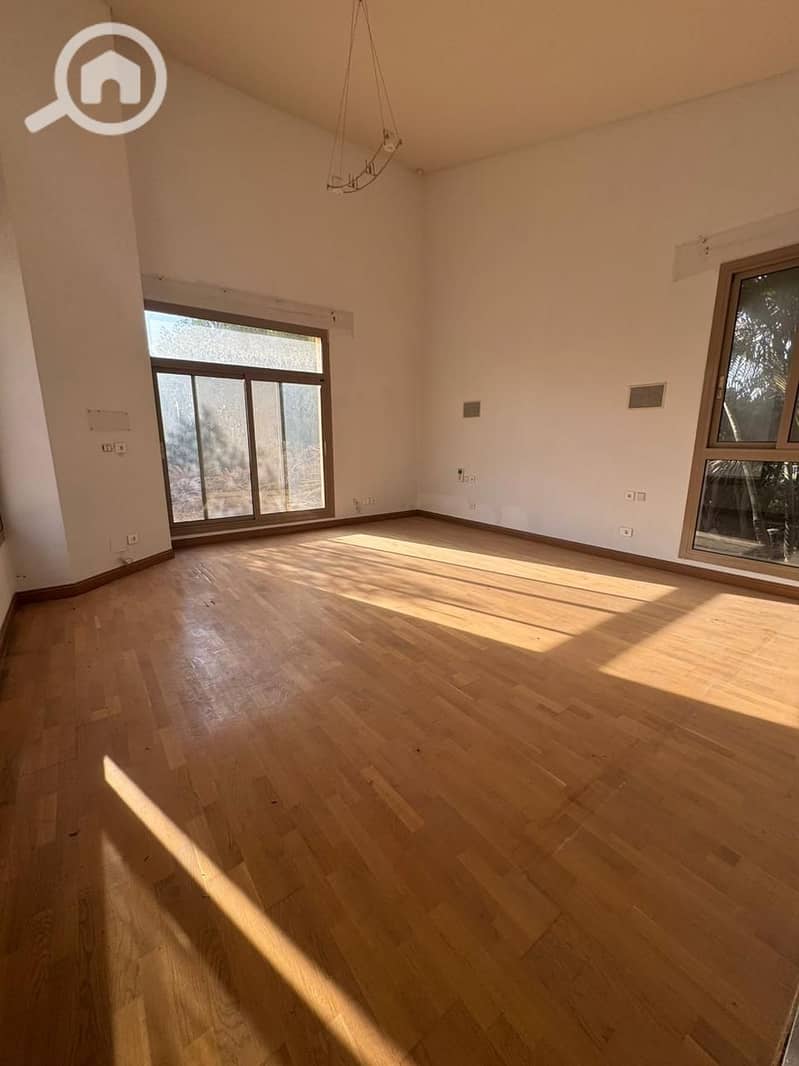 4 WhatsApp Image 2025-10-01 at 18.42. 09_ba092be5. jpg