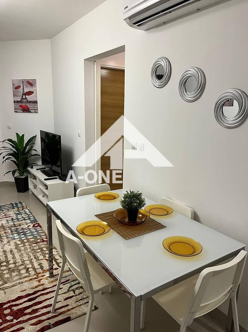 7 5d2465b8-12fd-4a9e-9ef2-66f57fccf8b5. jpg