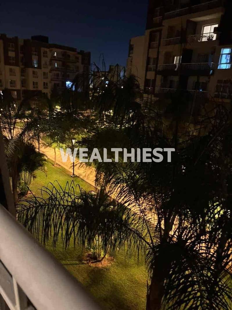 8 bb7915aa-b959-44d1-a376-05c4e4a532d7. jpg