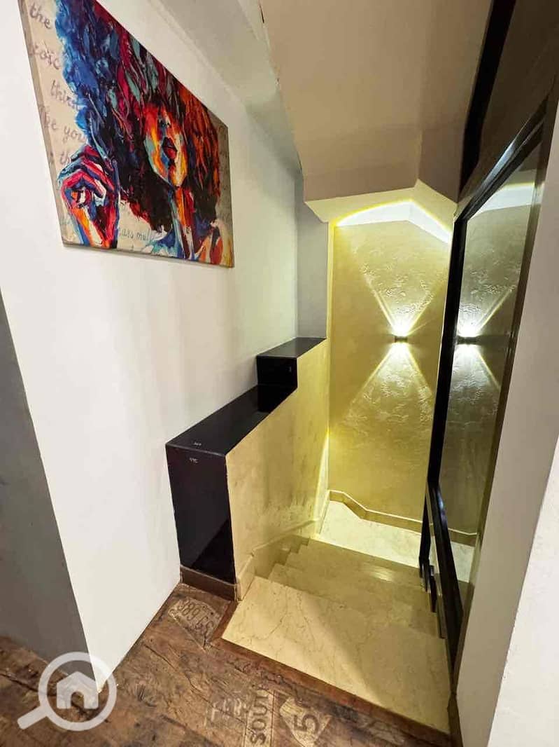 9 501ff907-8ad3-4b54-8723-2a56b175dbc3. jpg