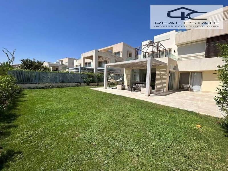 7 e935b028-7a72-4d04-8e77-4bd56c2e55a6. jpeg