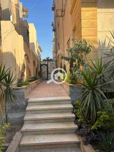 دوبلكس 5 غرف نوم للايجار في القاهرة الجديدة، القاهرة - IMG-20260126-WA0015. jpg