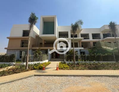 3 Bedroom Flat for Sale in Sheikh Zayed, Giza - Screenshot_4-1-2026_16331_. jpeg