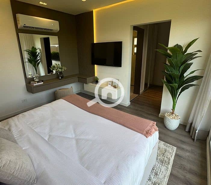 8 Screenshot_4-1-2026_163943_. jpeg