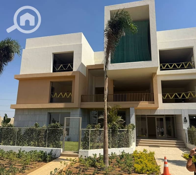 9 Screenshot_4-1-2026_163347_. jpeg