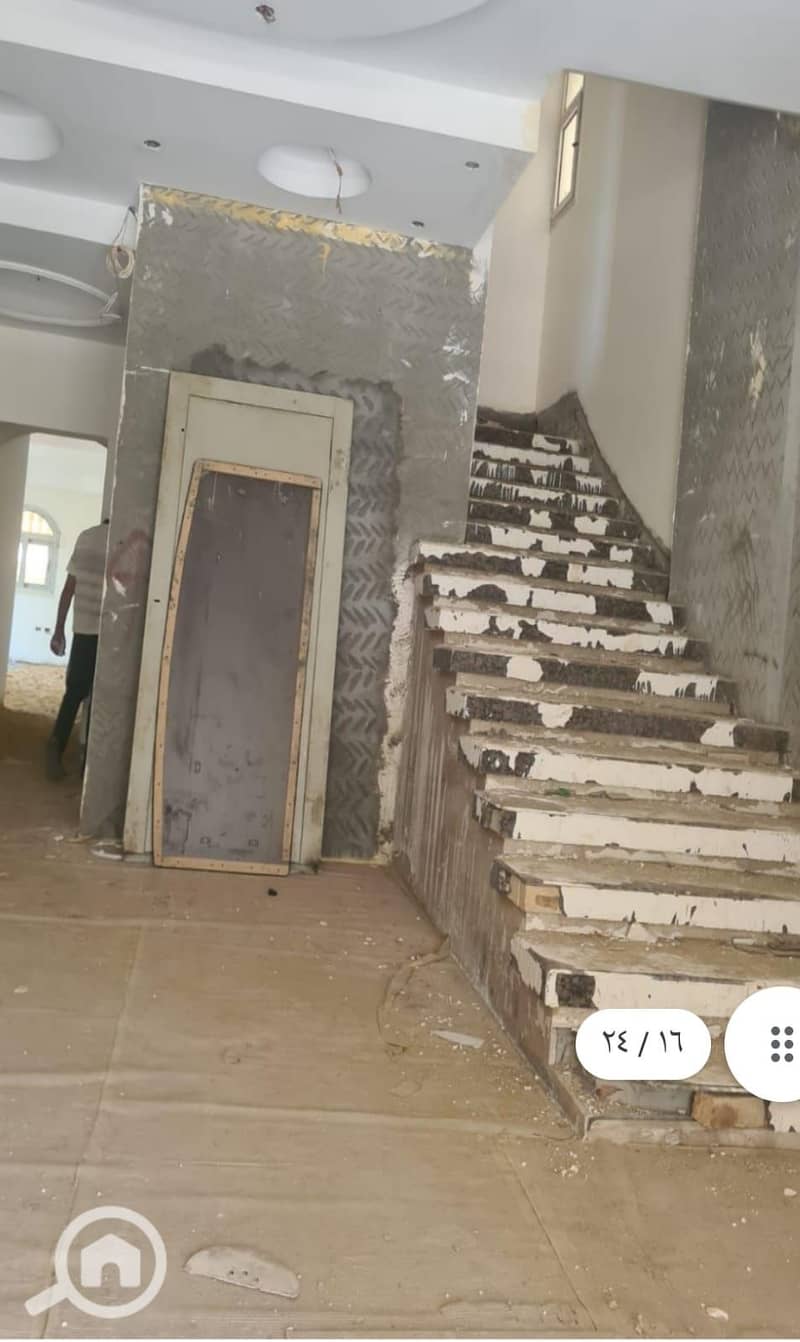 8 437745cc-cd15-4a02-9c90-7e4e7a96cc0c. jpg