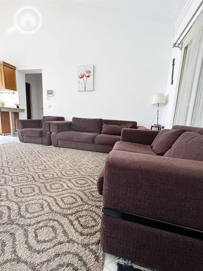 9 6211ba9c-c059-4d23-9bef-21640bcde7e9. jpeg