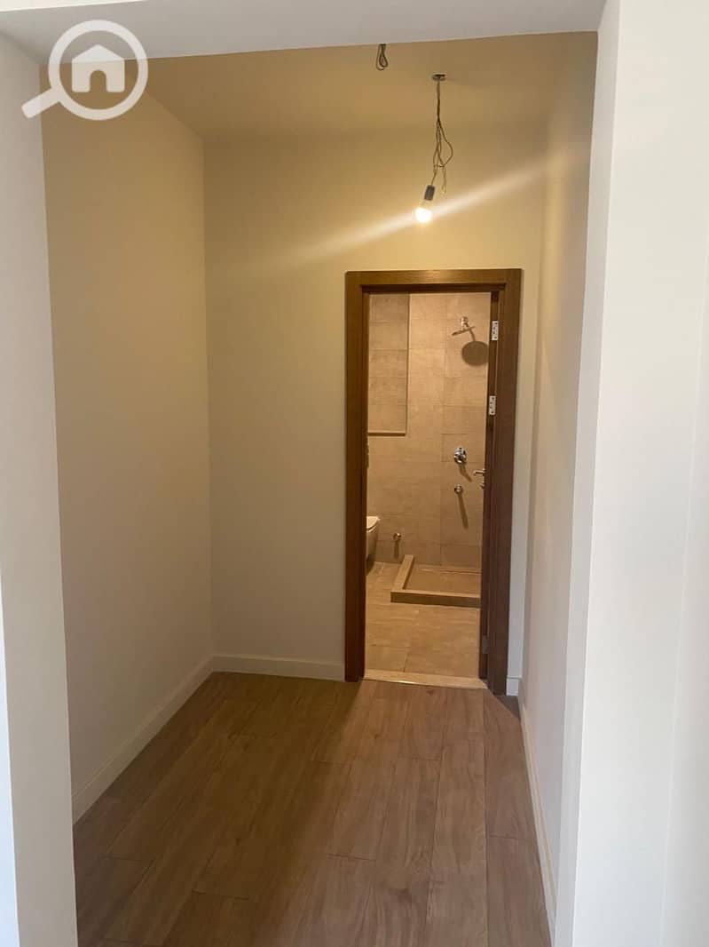 4 WhatsApp Image 2025-01-27 at 3.24. 56 AM. jpeg