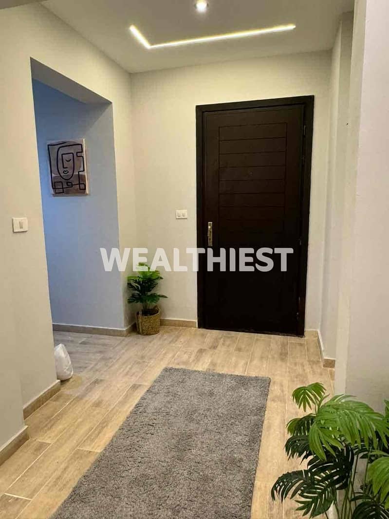 4 6b5895e6-81ad-45f4-8d2f-8b56bfe88a3e. jpg