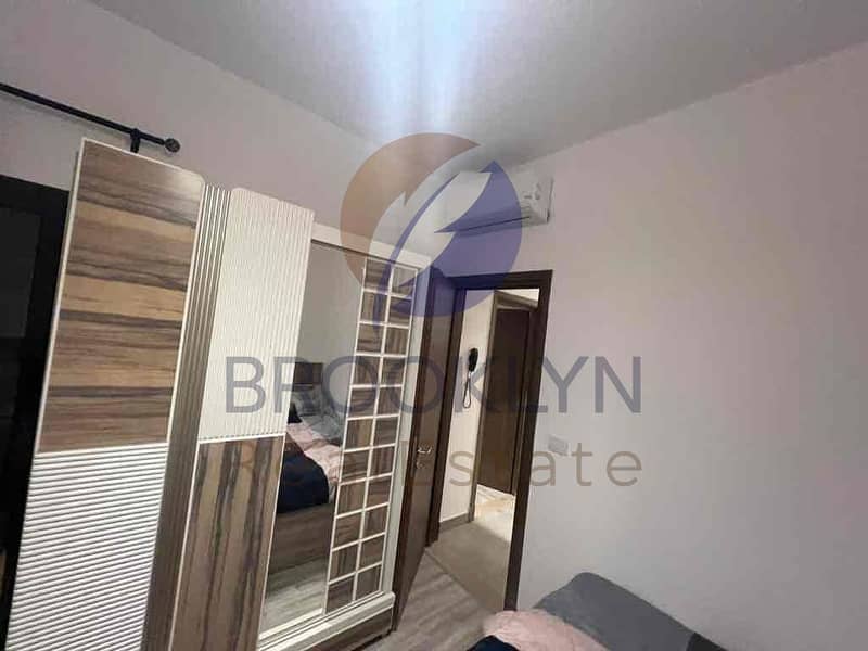 2 d4b45d4b-5d53-406d-ac85-870b04d65295. jpg