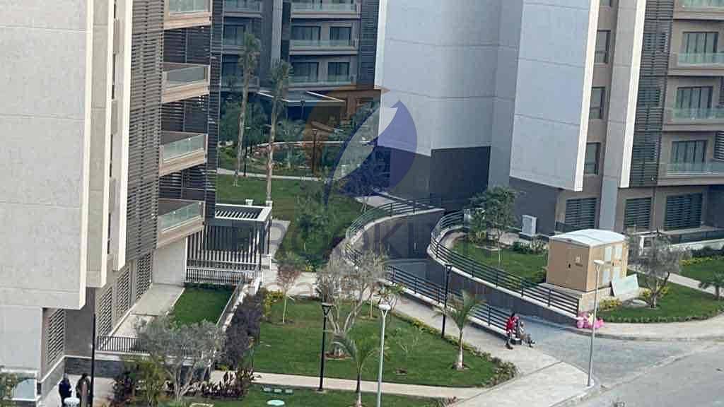 9 5a3b6126-c51e-4bbd-92ad-f172ac11e5b8. jpg