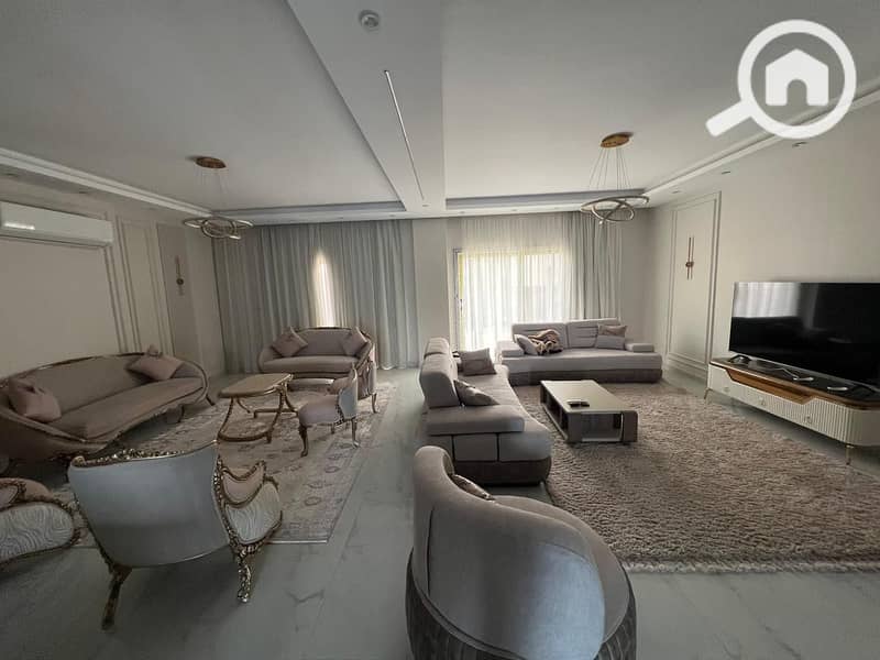 4 f3eccd51-33f0-470f-a8b7-0a5fb8448bbe. jpeg