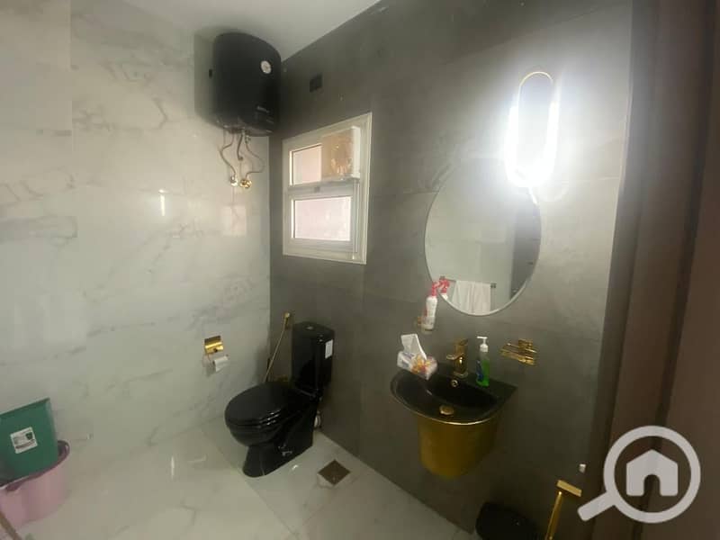 18 a67b215c-ba61-48d8-b82e-128ba8b351fd. jpeg