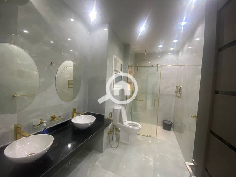 28 2b206f44-732b-48fa-8b30-5abc8287aa4f. jpeg