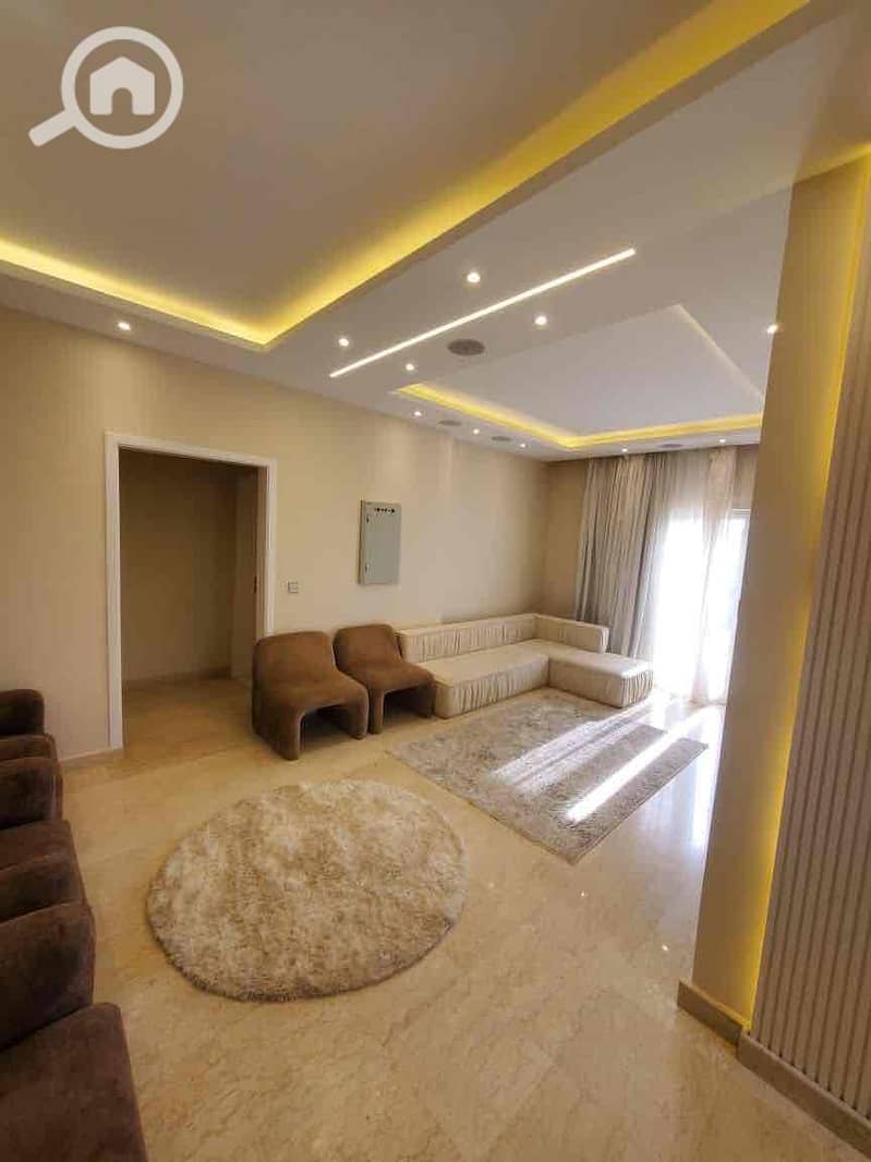 7 1921a0ab-ba29-4a42-9b74-010f92ba5583. jpg