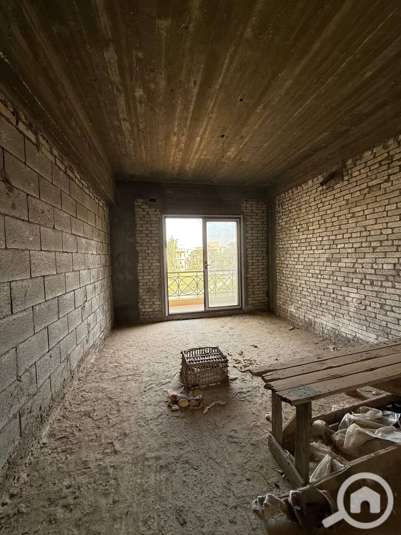 8 4c4dbac0-6ea8-4180-b6fb-cc04b4a6a203. jpg