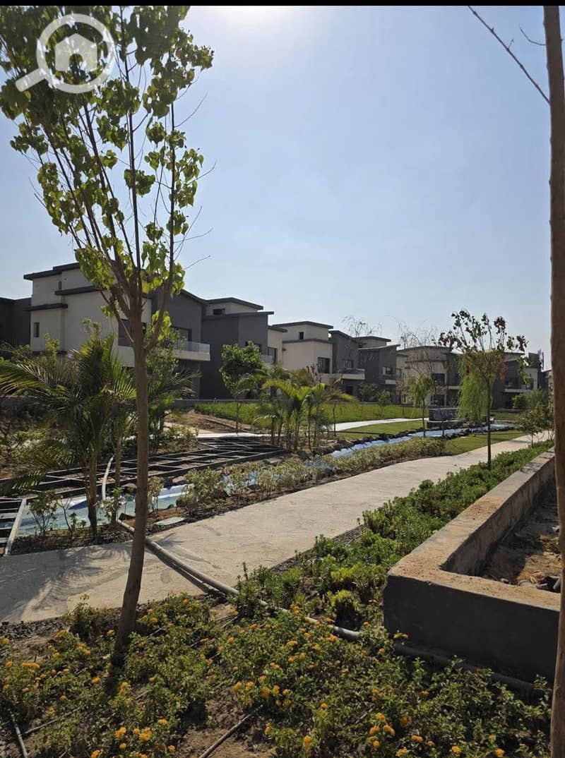 9 586555780_2379585945795080_8476255211350117567_n. jpg