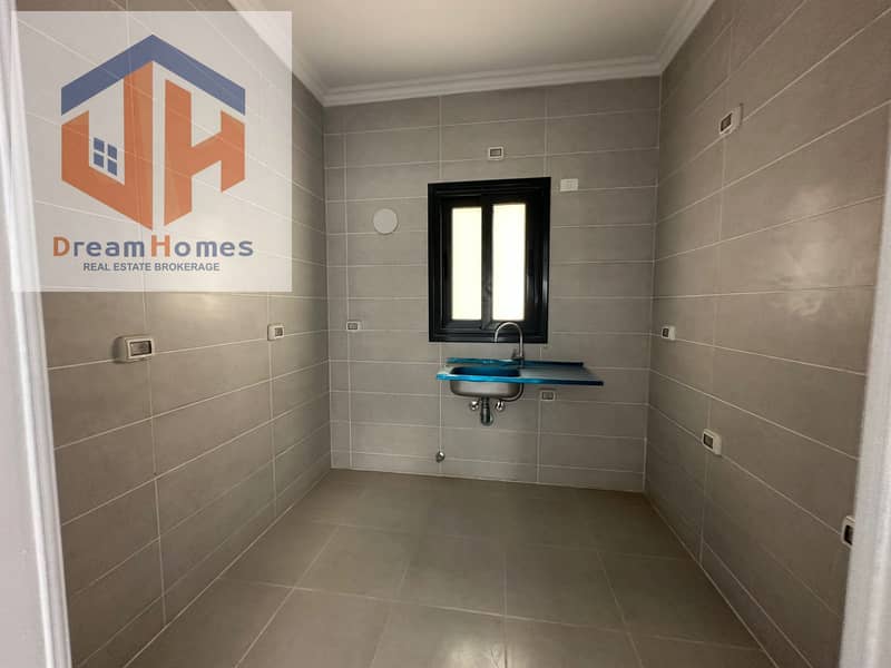 4 62c6d502-f307-4b5b-b927-0fea06515232. jpeg