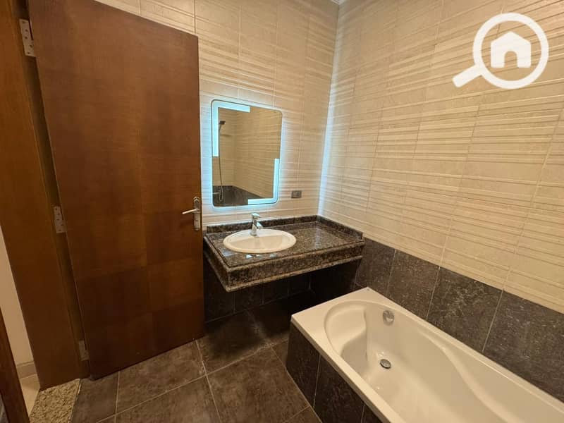 15 WhatsApp Image 2026-01-26 at 16.15. 20 (1). jpeg