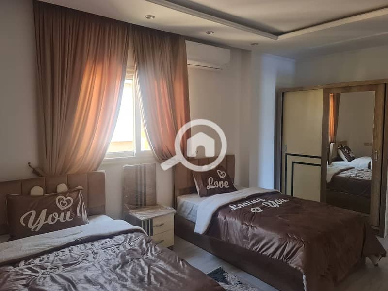 7 0dd481bf-8b6d-41d4-bfef-9d8c1f5f3cc4. jpeg