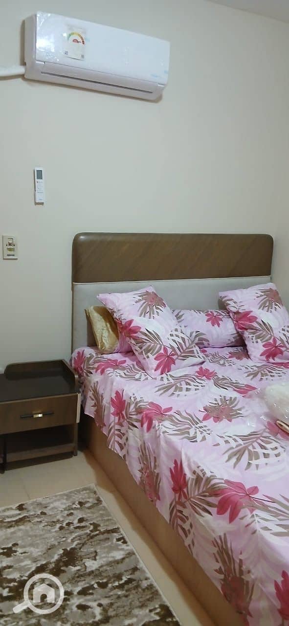 8 cfd7a568-9296-437b-8e00-8ca24c48698e. jpeg