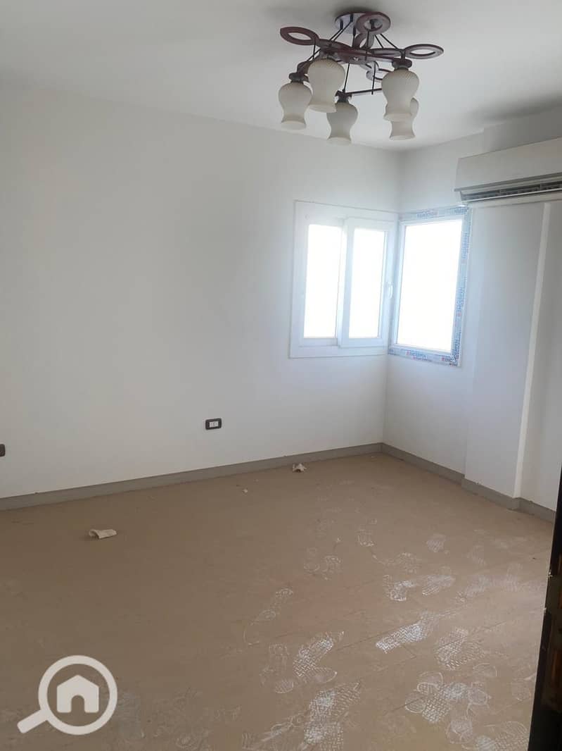 2 03b534a5-0341-47f1-bd5e-c115f50c9644. jpeg