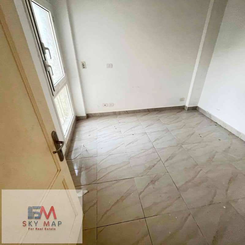 4 c90d642c-0cc0-4a27-96c4-04595e9d7918. jpg