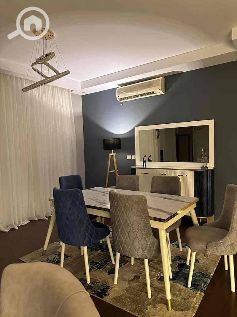 5 2ece68c4-4e9c-4763-ae92-bf31a122494e. jpg