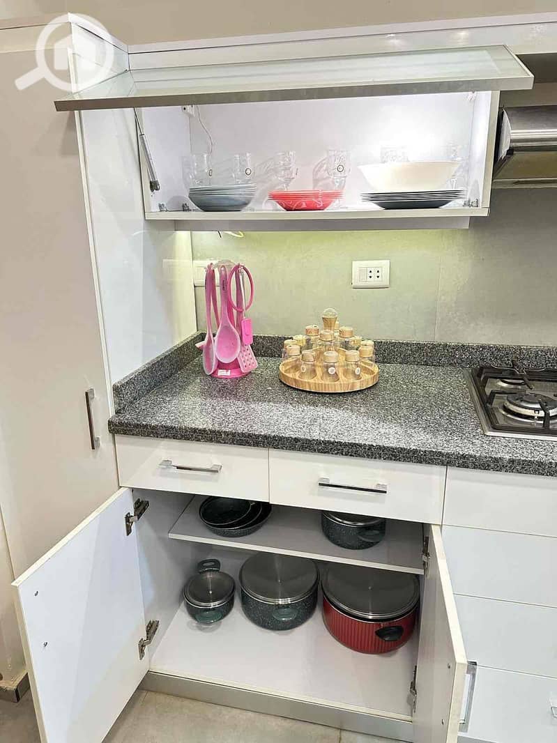 13 94f92ac0-113f-43e9-9ace-e76dc620225a. jpg