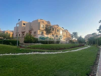 6 Bedroom Townhouse for Sale in New Cairo, Cairo - 2. jpeg