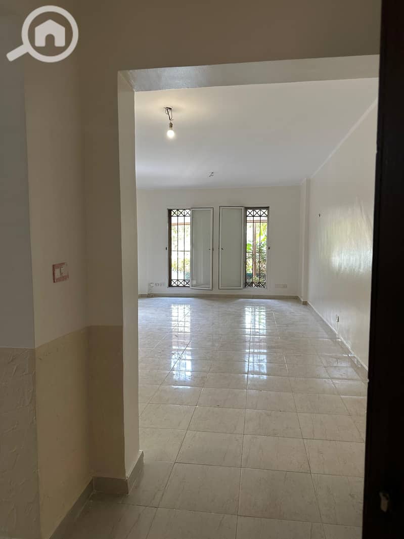 8 9768a0e9-1a41-49e7-9429-4c6c786ad7af. jpg