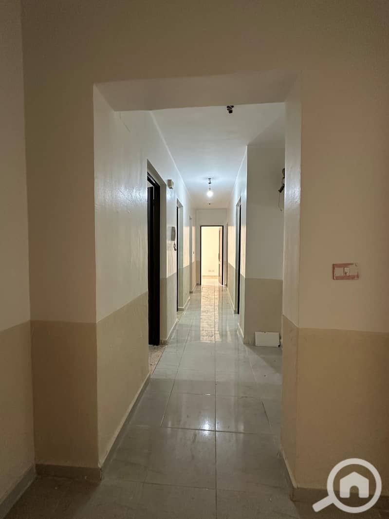 10 ba4dcaeb-5534-4488-a28c-4e8273fe7323. jpg