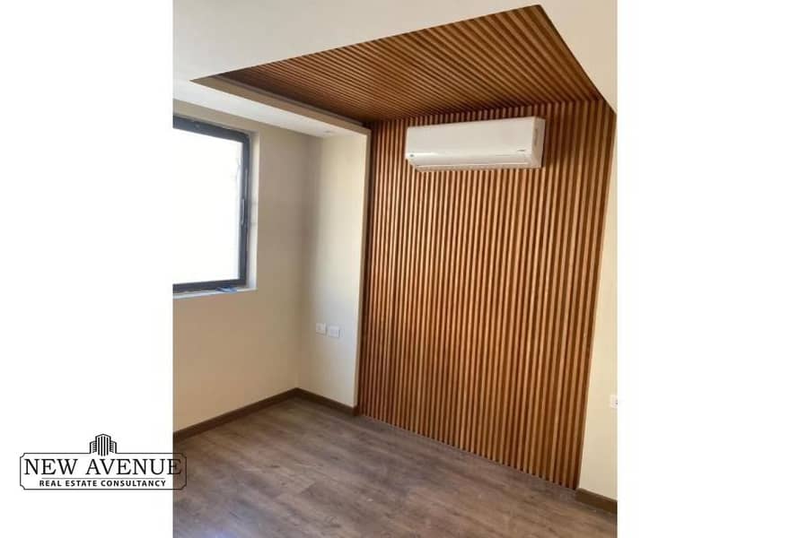 14 e205b098-ebdb-4707-90f4-4f85ba172d51. jpg