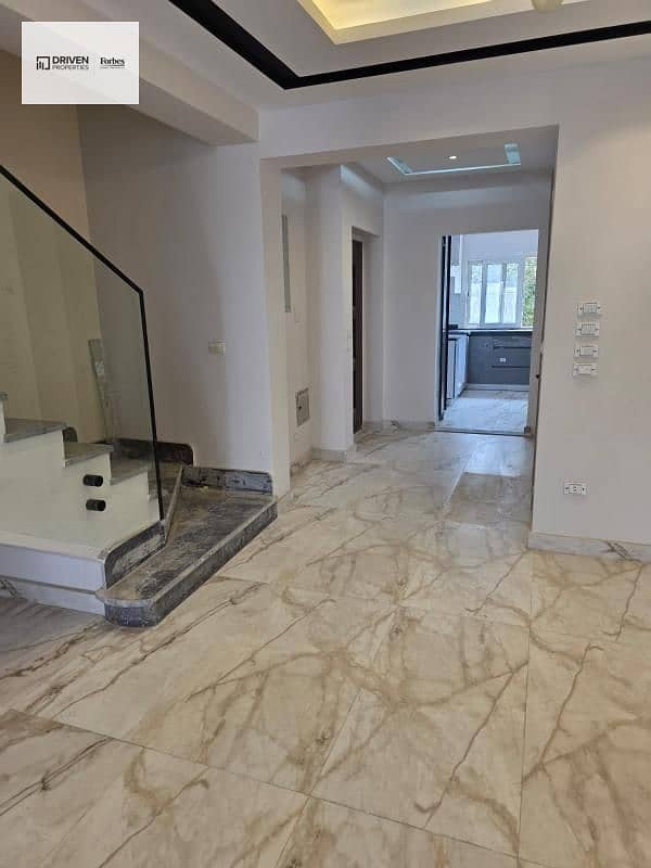 2 98deee03-50d6-4022-9150-0bf9b5d74e3c. jfif. jpg