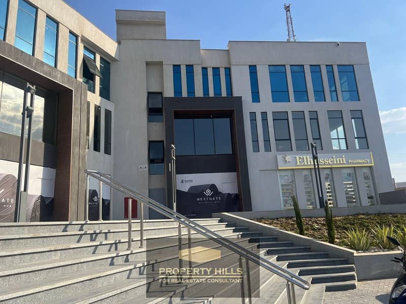 5 PHOTO-2025-11-04-17-35-37 2. jpg