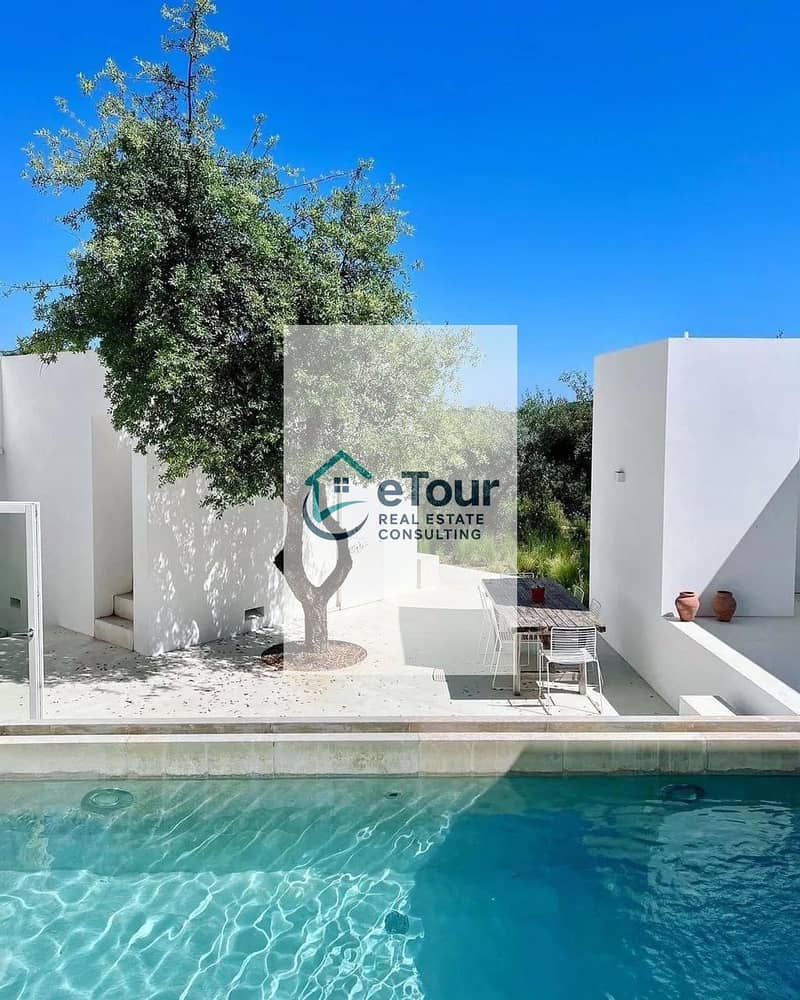 10 11f4d32b-ddab-4bee-b7ed-5cb6d2a03478. jpg