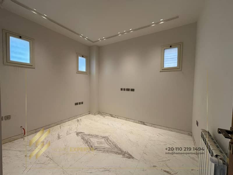 4 346b7646-5c52-4cd1-9f4d-ee5ae05f9fb3. jpg