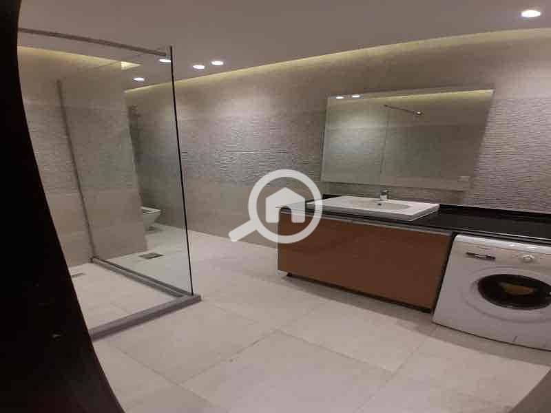 10 cb0bb1d9-0f65-42cc-960d-46067d19ea4a. jpg