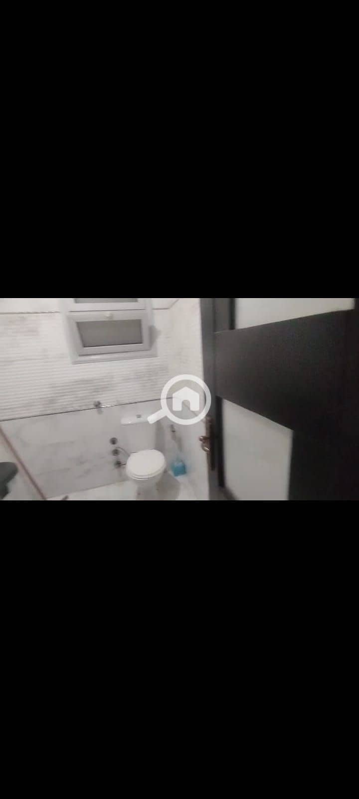 4 2a61eeb9-bc7d-4c1e-b58f-a71c25d6401c. jpg