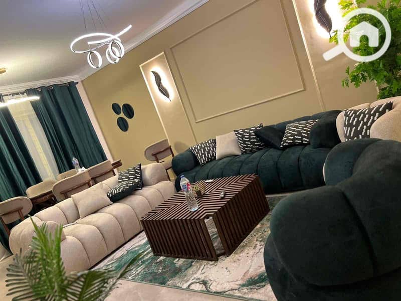 1b7c9d60-4d88-427e-86d3-ec98ece7d8e6. jpg 1b7c9d60-4d88-427e-86d3-ec98ece7d8e6. jpg