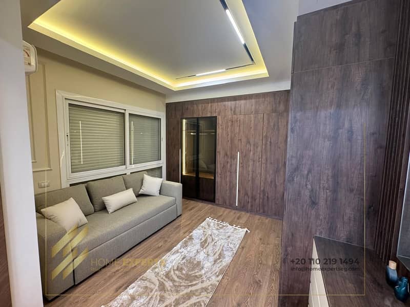 12 35ee008e-97a2-424c-a111-d7bd8acfe683. jpg